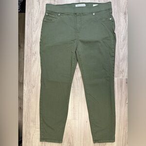 Amazon Essentials Sage Green Casual Pants